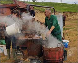 Pečenje rakije u Bukovici