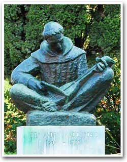 Andrija Kačić-Miošić, spomenik u rodnom mjestu Brist.