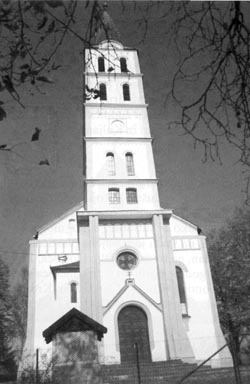 Obnovljena župna crkva.